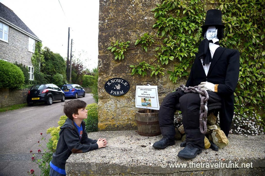 Scarecrow sitting