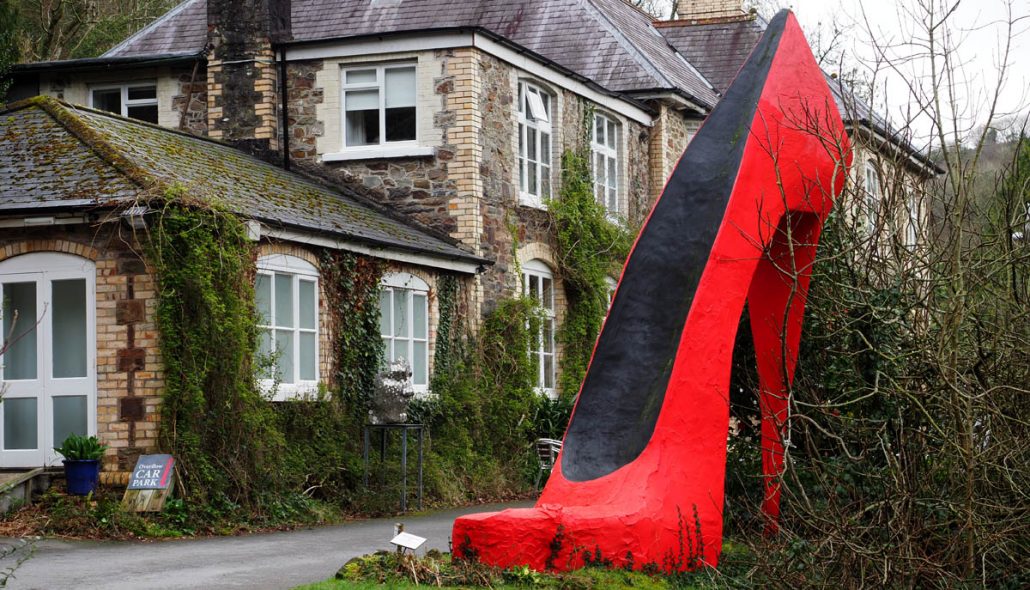 High heel shoe