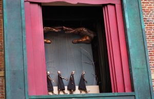 Puppet clock