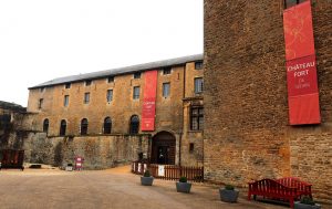Hotel and fort