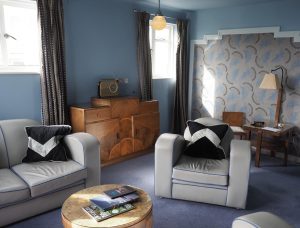 art deco lounge