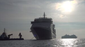 Queen Victoria and Delta Marine barge lost its anchor